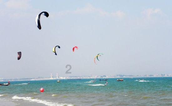 “银发经济”纲领性文件出台 着力提升老年人福祉